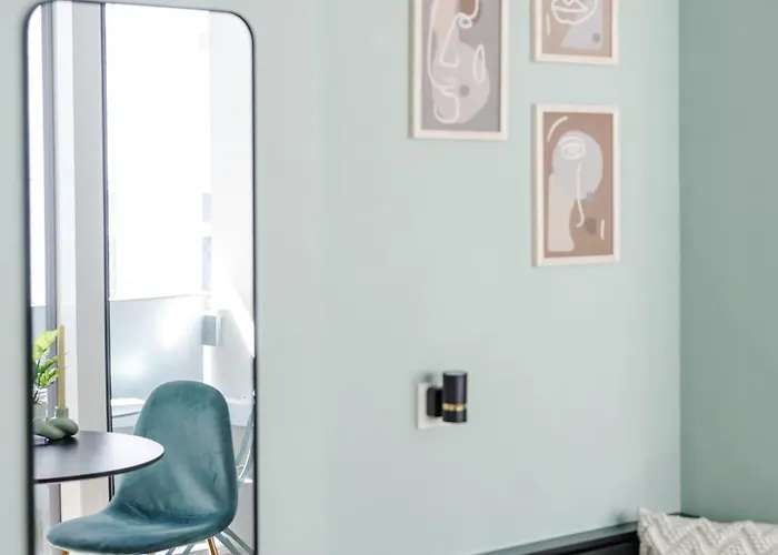דירה Stylish Suite, Balcony, Augarten & Center וינה